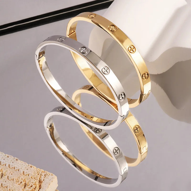 Cartier bangle