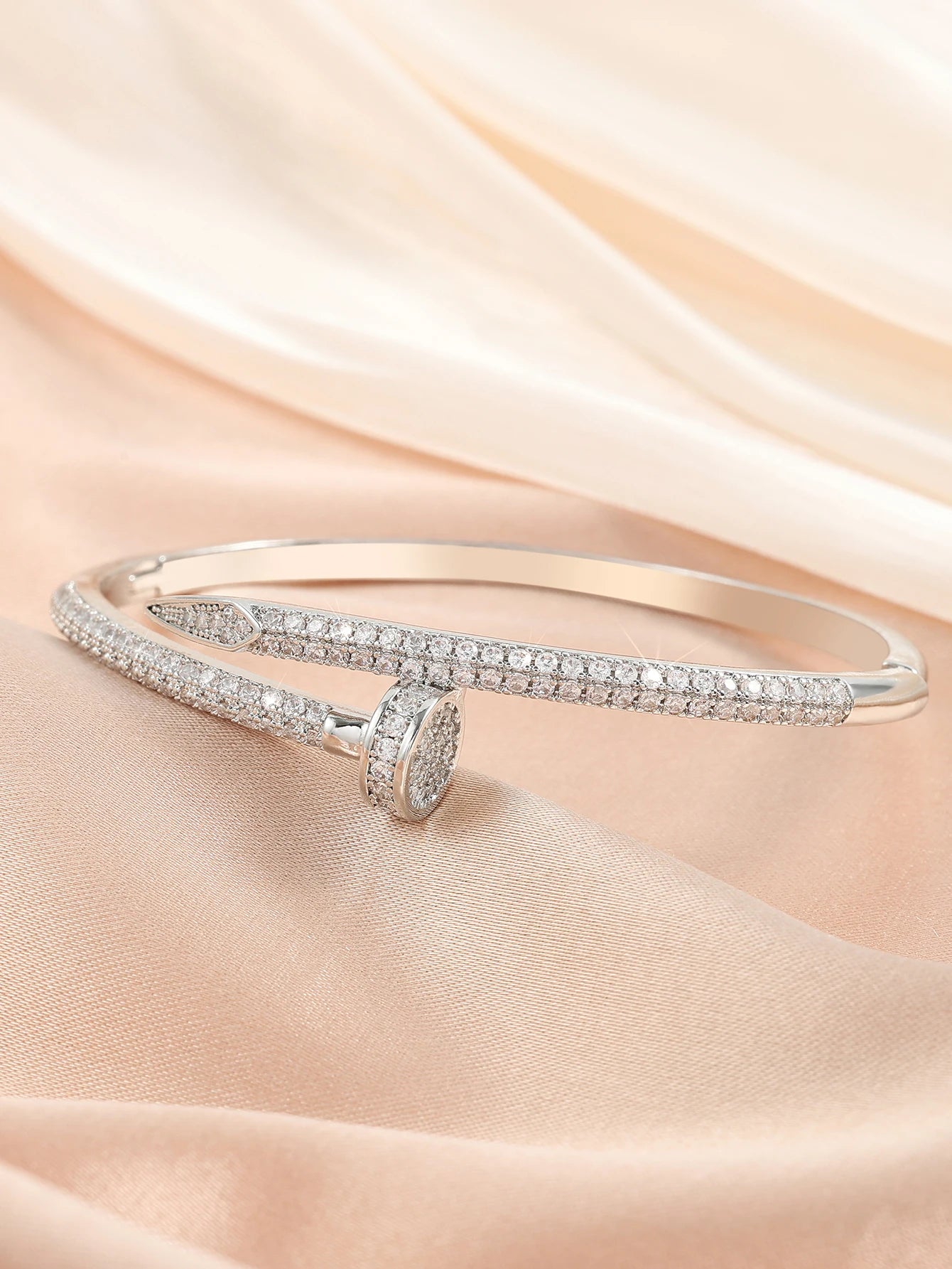 مجموعة مجوهرات جديدة مكونة من قطعتين/مجموعة مجوهرات مربعة هندسية بسيطة مجوفة على شكل خاتم وسوار هدية عيد الحب