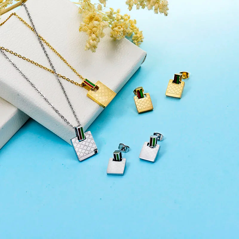 أساور فاخرة للرجال والنساء من الفولاذ المقاوم للصدأ بتصميم كلاسيكي على شكل شبكة الإغاثة لحفلات الزفاف أساور مجوهرات كهدية