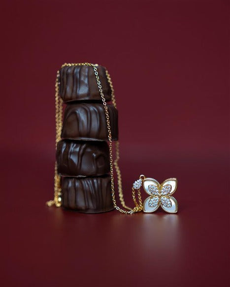 Roberto Coin Pearl Color
