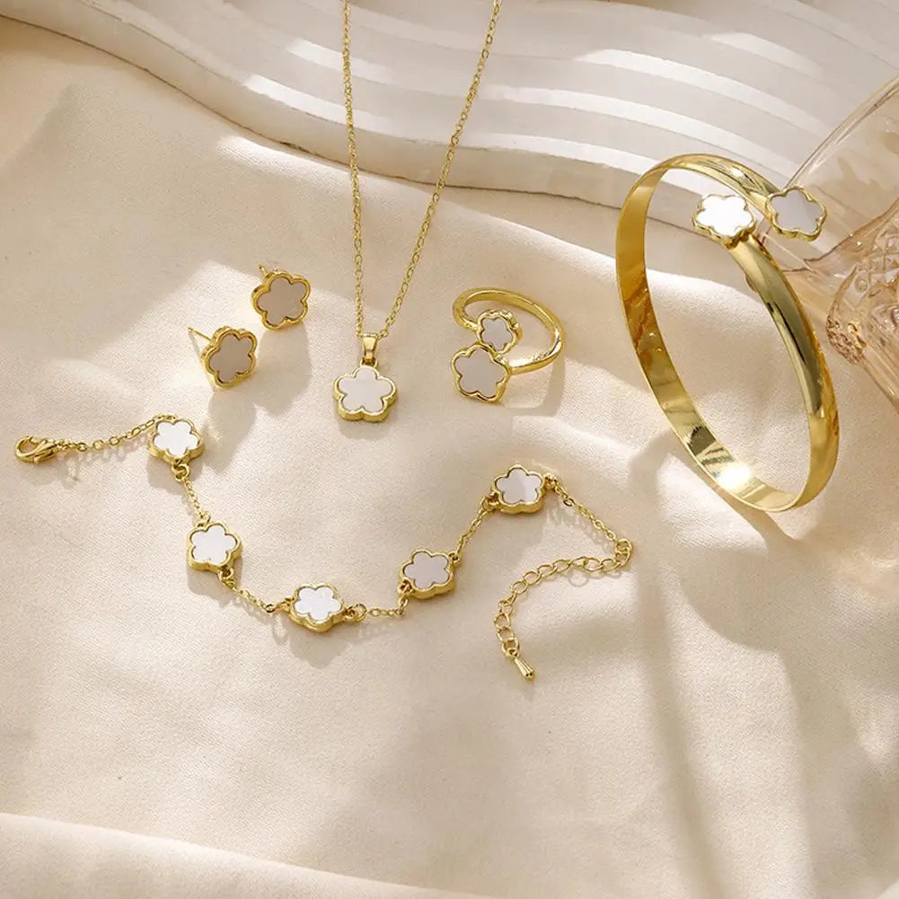 Van Cleef Set